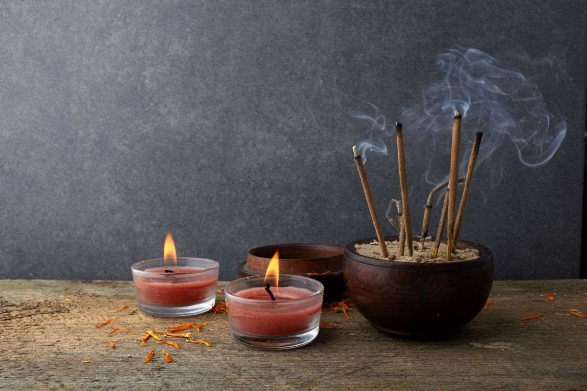 DRAGONS BLOOD INCENCE STICKS by Satya